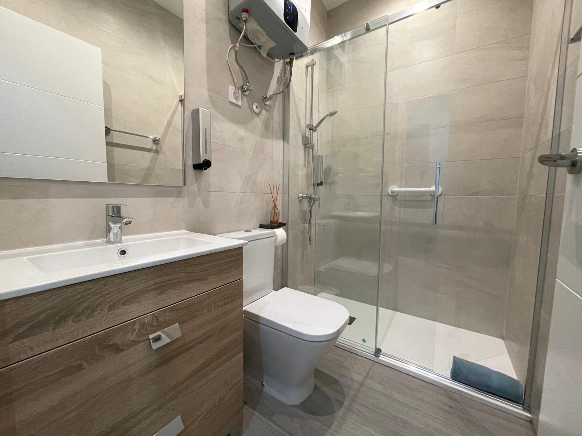 Estudios Nuevos Madrid Centro Eksteriør billede
