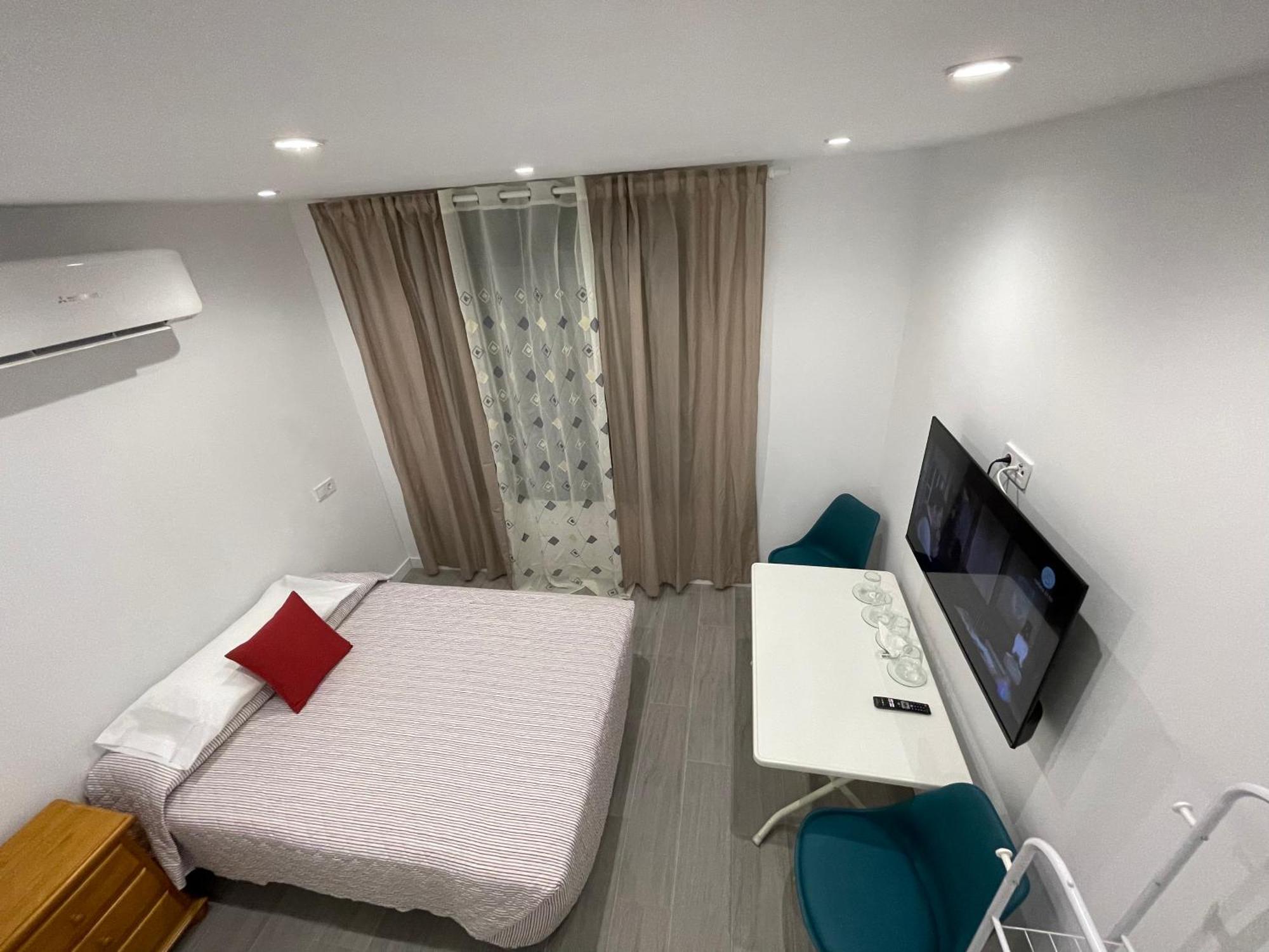 Estudios Nuevos Madrid Centro Eksteriør billede