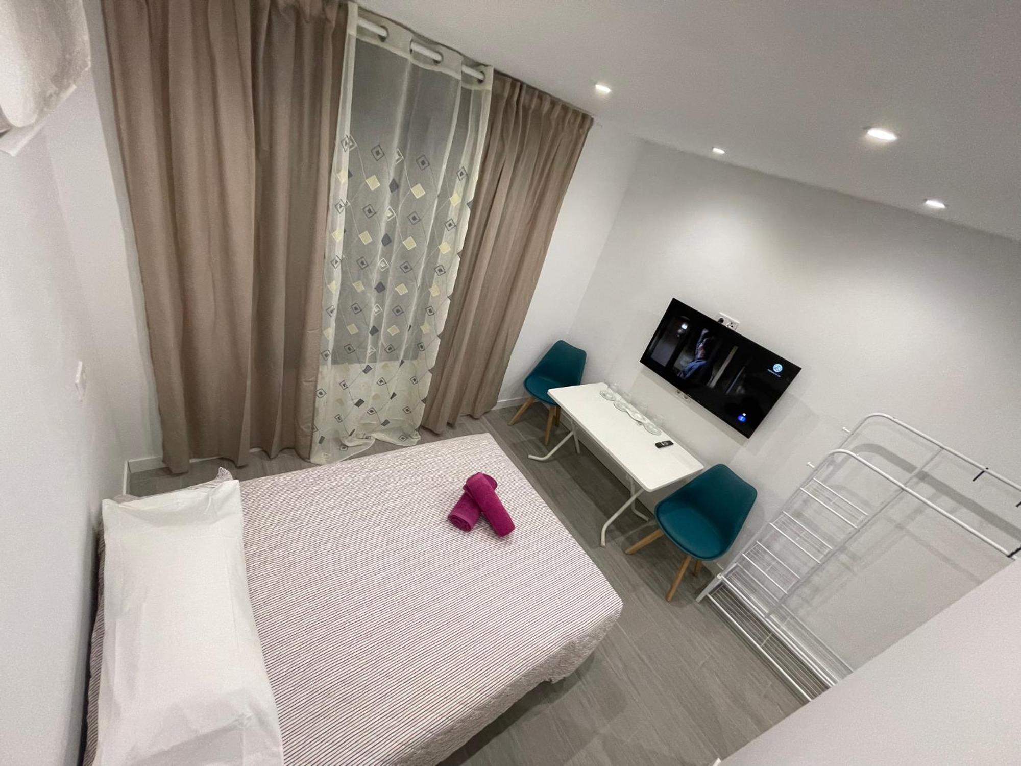 Estudios Nuevos Madrid Centro Eksteriør billede